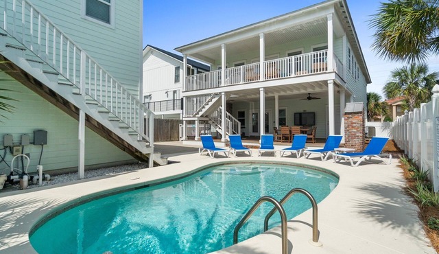 Dolphin Retreat | Pool, Golf Cart, Guest House & Steps to Beach! Pet Friendly!