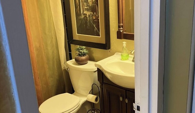 Downtown Hollywood Condo - Corner Unit - Fully Furnished