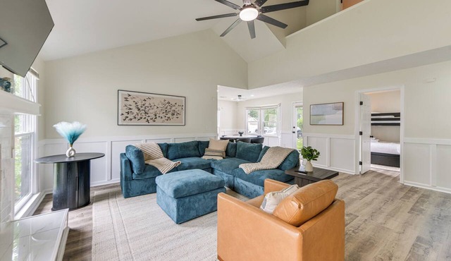Easy Access to Dtwn & Fort Benning: Family Home