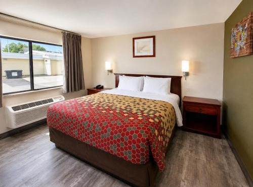 Economy Inn