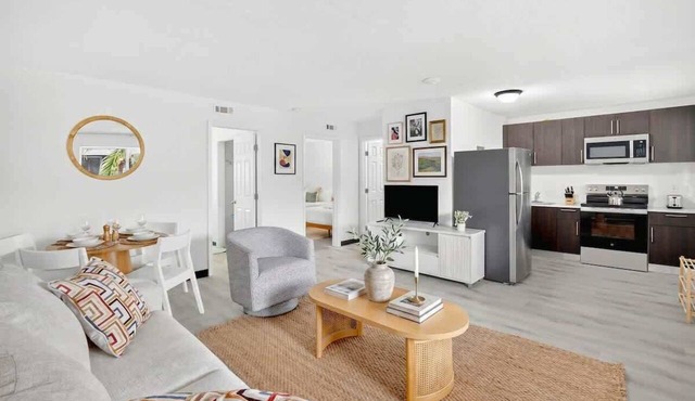 Elegant 2BR Near Beach & Cruise Port
