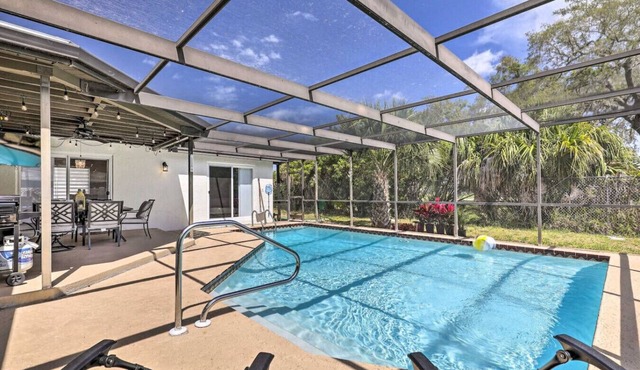 Elegant Coastal Oasis Near Beaches & Private Pool