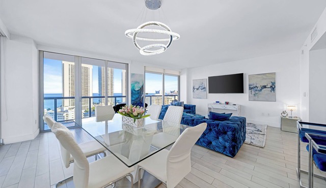 ★ Elegant Vacation Home in Beachwalk with Ocean Views - 25 min to FIFA!