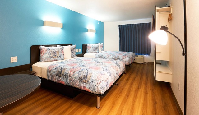 Emblaze Hotel