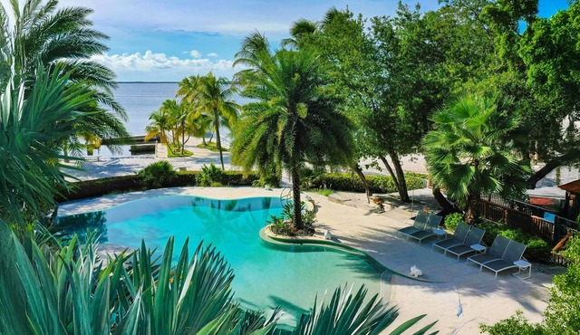 Enchanted Paradise Bungalow at Largo Resort
