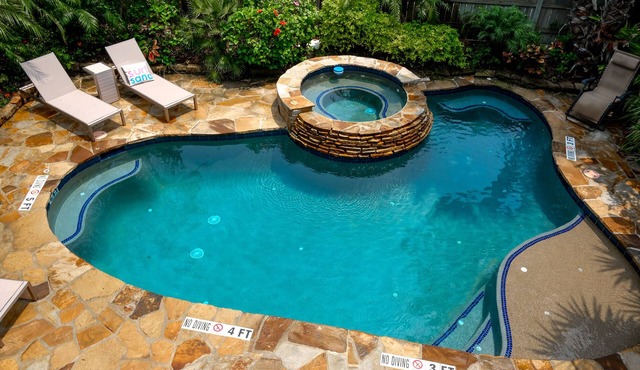 Enchanting Private Oasis w/Heated Pool & Hot Tub- Premier Host