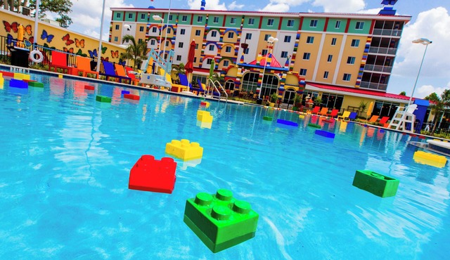 Enchanting Room w/Lego Themes, Mini Golf & Outdoor Pool