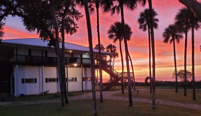 Enjoy the summer at the best beach house ☀️🌴🐚🏝️⛵