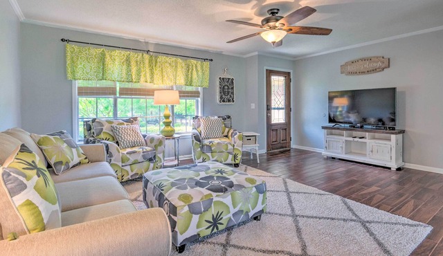 Enterprise Abode Near Dining & Attractions!