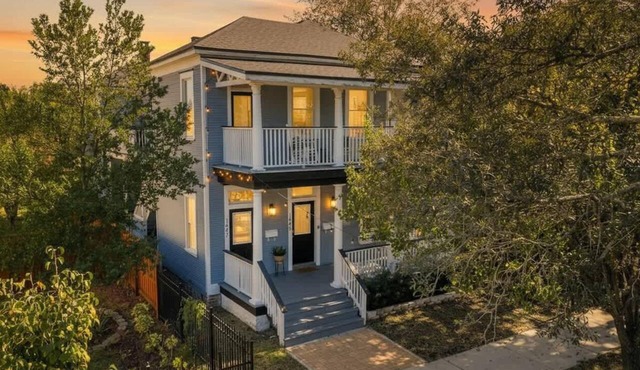 Entire Duplex for Groups | Two Private Apartments
