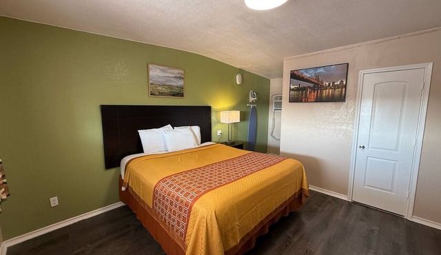 Executive Inn and Kitchenette Suites in Eagle Pass