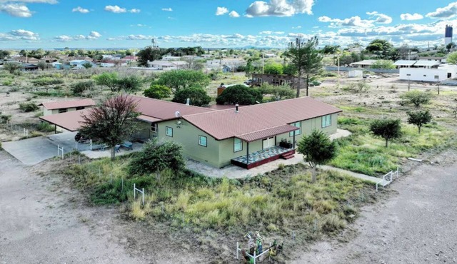 Expansive Marfa Views: 3-Bedroom, 2-Bath Home with spacious patios and views