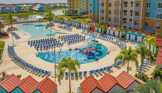 Experience Ultimate Theme Park Haven - Ideal for Group Adventures + Outdoor Pool