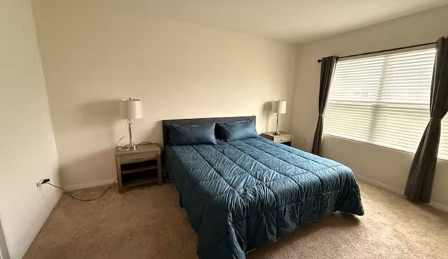 Fabulous 4-bedroom house with AC in charming St. Cloud