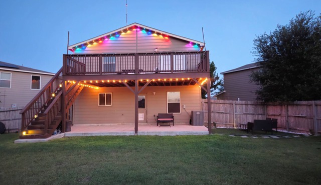 Family Home Near Six Flags, SeaWorld, La Cantera & Alamo Sportplex