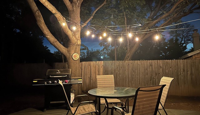 Family & Pet Friendly Smart Home, Garage Parking, Fenced Yard, Near Stadiums