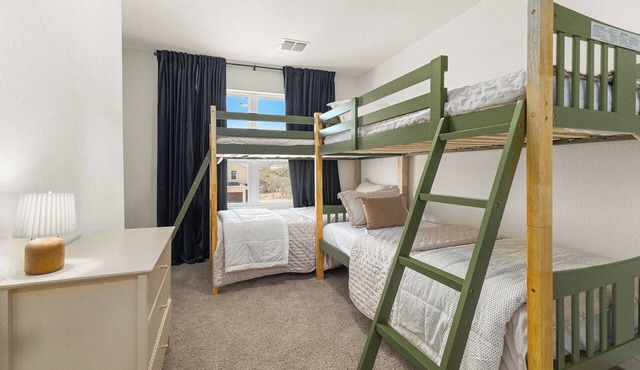 Family Retreat Near SeaWorld + Pool & Pickleball