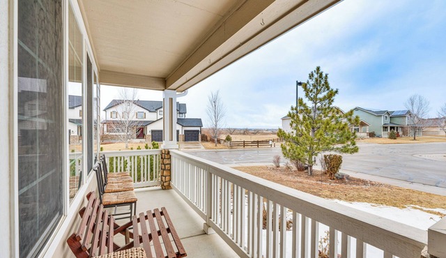 Fenced Yard & Trail Access: Dog-friendly Erie Home