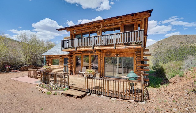 Fire Pit: 20-Acre Creekfront Retreat in Gunnison!