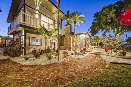 First Level | Sleeps 12 |Putt Putt | 4 BD 2 BA