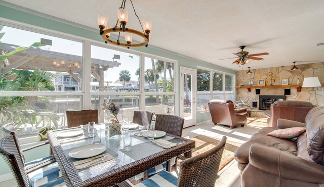 Fish, Paddle & Explore: Crystal River Gem w/Dock