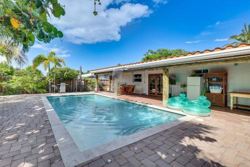 Fish, Swim & Relax Poolside! Deerfield Beach Oasis