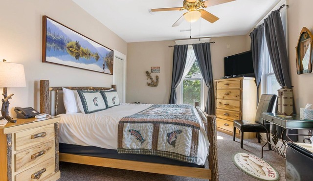 Fisherman-Themed King Suite | Adults Only | Downtown Branson