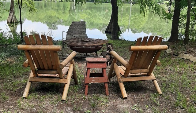 Fishing cabin on private lake
