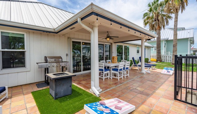 Flamingo House | Canal Front + Private Dock