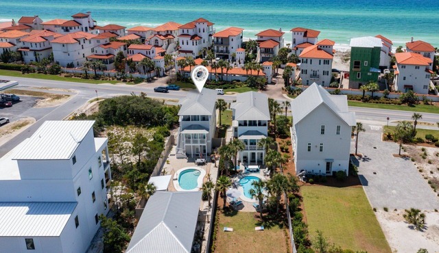 FOOTPRINTS IN THE SAND: Stunning Home w/Pool, Guest House, and Gulf Views!