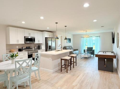 Fresh 3BR Home, Peaceful Stay