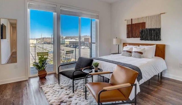 Frontdesk | Inviting Studio near Sloss Furnaces in Birmingham