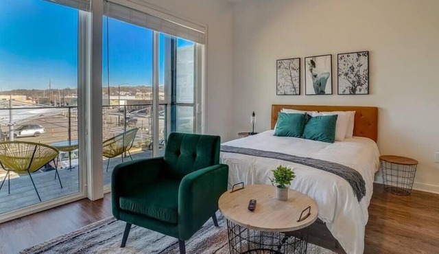 Frontdesk | Modern Studio Apt near UAB Hospitals in Birmingham