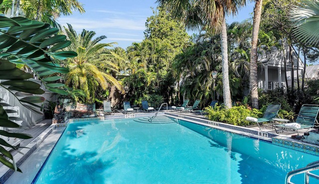 ~GARDENIA COTTAGE~18+ Adult Only cottage near Duval St