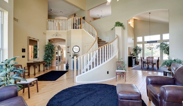 Gilbert Estate-Perfect 4 Lg Family|Golf|Pool Table