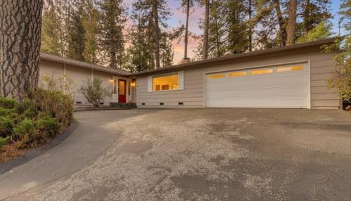 Gold rush nook in Grass Valley