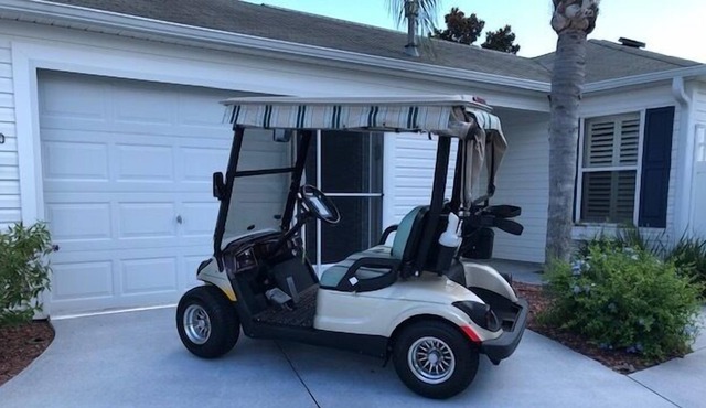 GOLF CART GREAT LOCATION