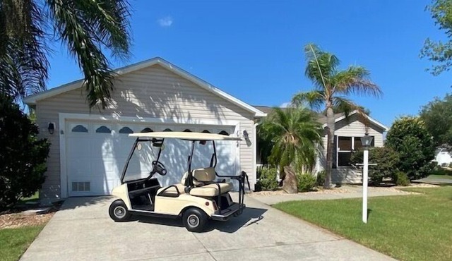GOLF CART NICE 3 BEDROOM HOME LOCATED IN A GREAT LOCATION NEAR LAKE SUMTER