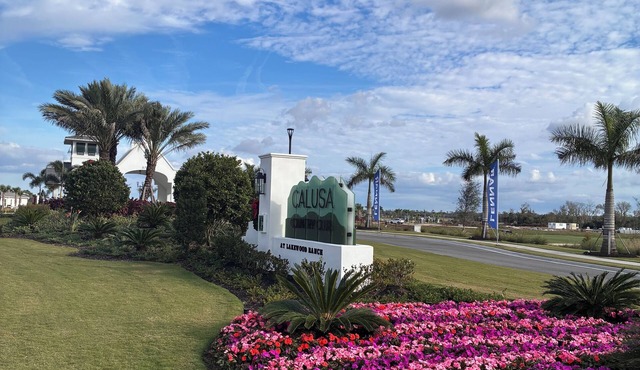 Golf-Friendly 2BR Condo in Calusa Country Club/Lakewood Ranch, Florida