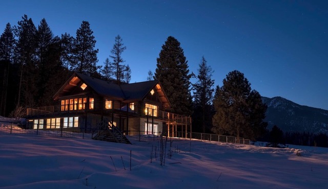 Good Bear Ranch Mountain Retreat - Connect with What You Love in Baker City