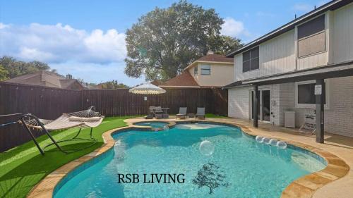 Gorgeous 4BD 2 5Bath Home 15min to DFW Int Airport