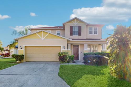 Gorgeous private home, dog-friendly, private pool & close to parks