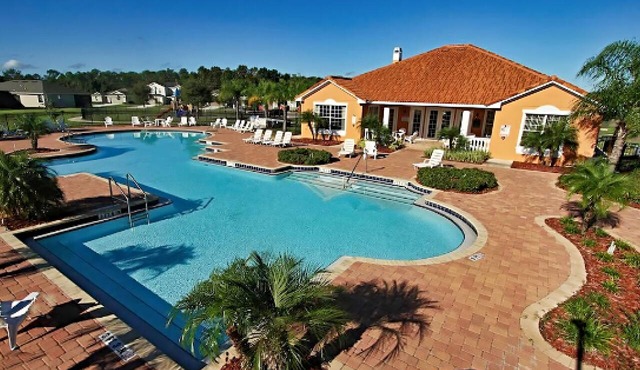 Grand home with private screened pool, grill, streaming, W/D, & AC