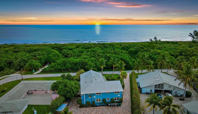 Ground Floor Beach Condo - No Stairs - Steps to the Sand