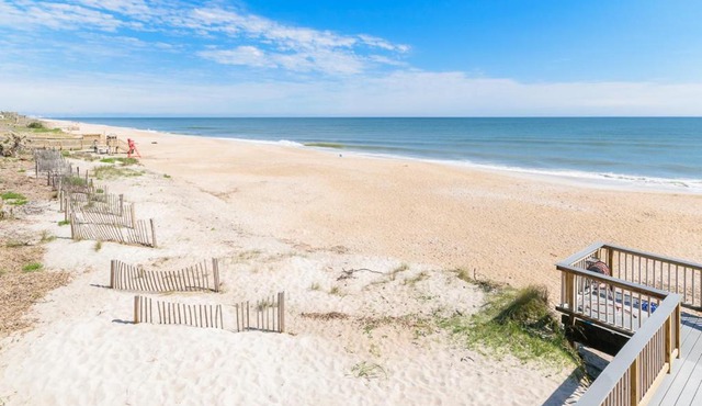 Ground Floor Convenient Gated Condo At Beach Sawgrass - Pet Friendly!