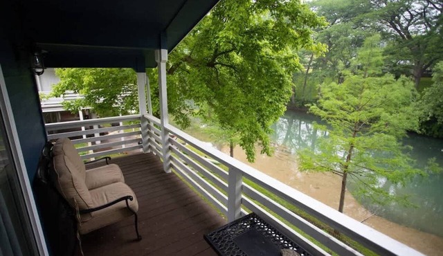 Guadalupe River Retreat | Deck, Kayak + Fire Pit