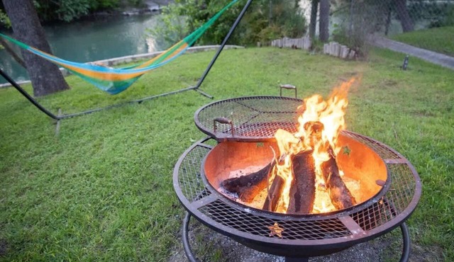 Guadalupe Riverfront | Deck, Kayak + Fire Pit