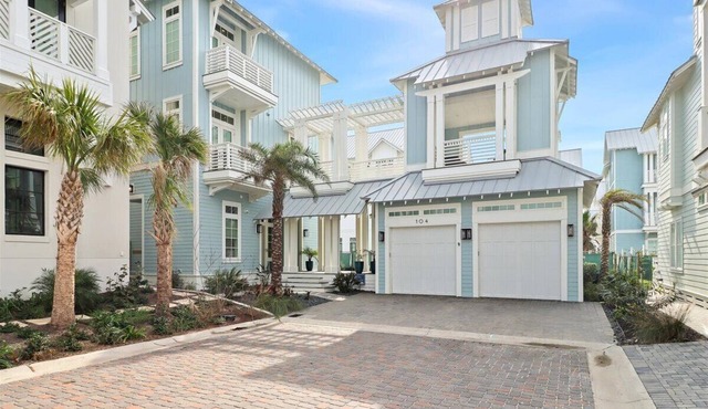 Gulf-Front Grandeur@Cinnamon Shore South w/Stunning Interiors & Amenities