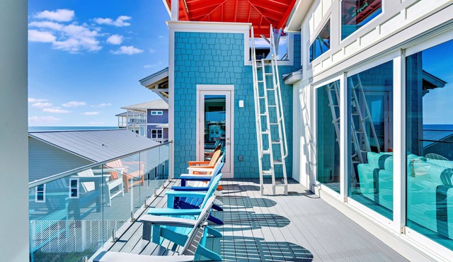 Gulf front, large POOL! NEW 6 Bed/5.5 Bath North CSB with spectacular views!