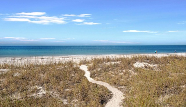 Gulf Front Villa that Sleeps Eight with Private Beach and Access